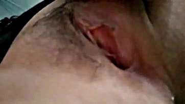 Old lady's filthy vagina is a hot mess