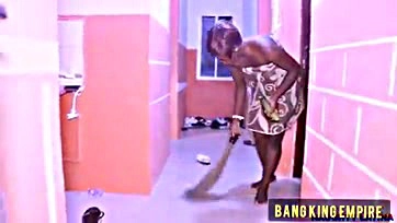 African wife gets black dick, reaches orgasm