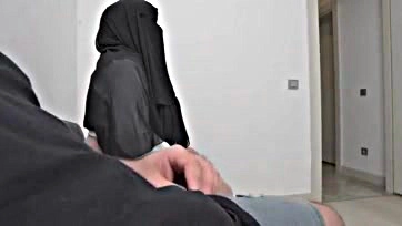 Man busted jacking off by hijabi woman in public