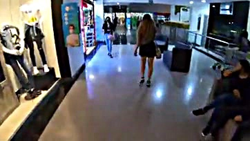 Sara's horny walk in Bucaramanga, Colombian shopping mall