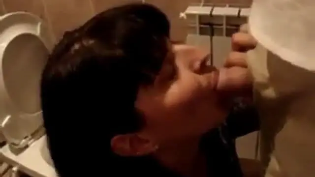 Girl swallow cum in the restaurant toilet.