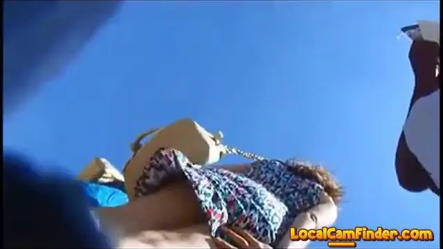 Upskirt chicks