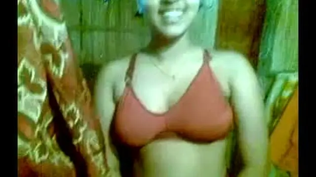 Empoyee in Madagascar shows her tits