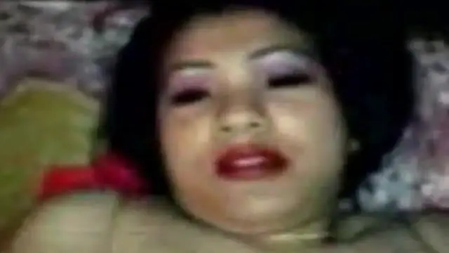 Asian bbw whore smoke while she get fuck