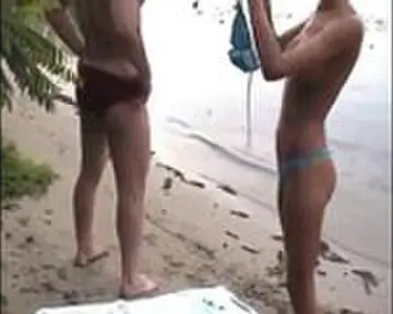 Filming my friends fucking at the beach