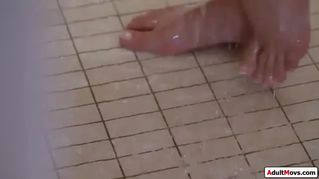 Shalina Devine feet sucked while fucked