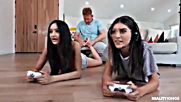 BF cheats on gamer roomie, gets caught on cam