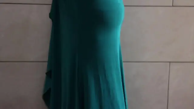 candid ass natalie sarah venus in long tight dress before party