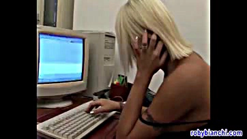 Blonde gets off, opens up for boss's pleasure