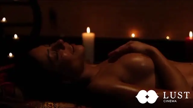 Candlelight sex