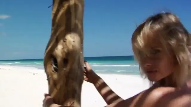 Go to a deserted island with this blond