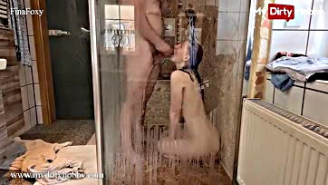 Foxy forgot her stepdad's arrival while showering, got horny