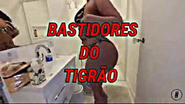 Vitoria Beatriz shows off her nasty tiger's balls