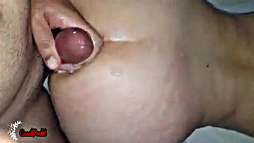 Woman gives full sex show on Xvideos