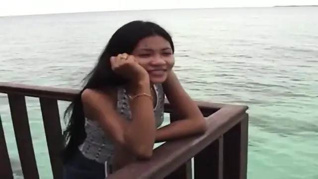 Kinantot si Pinay habang nasa telepono ang BF