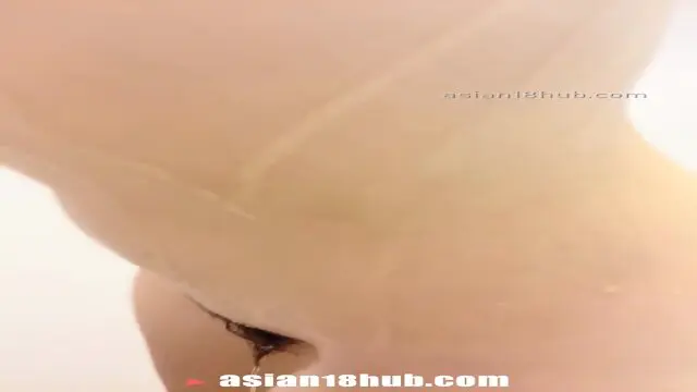 Chinese Live Girl 新下海极品19岁嫩妹洗澡浴室自拍正是青春的时候粉嫩白皙