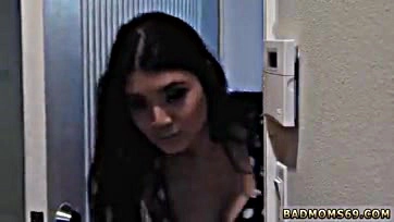 Pa slaps and bangs stepdaughter Jade in forbidden sex