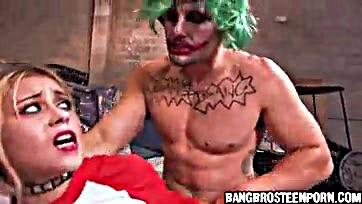 Joker's massive cock brutally ravages Harley Quinn