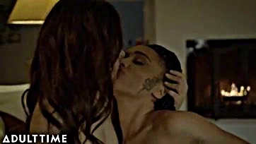 Lesbians engage in fiery, explicit 69 oral sex