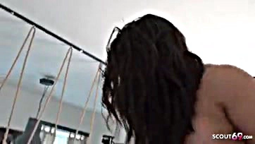 Teen girl gets anal sex with amateur for first time