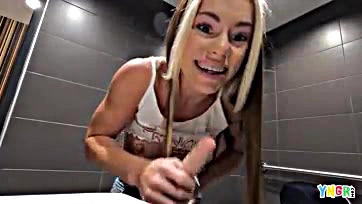 Girl records herself getting freaky in a public loo