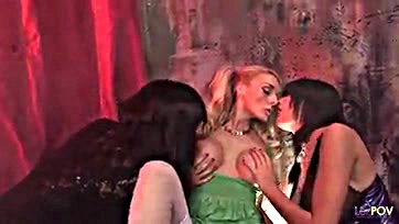 Lesbians seduce blonde in explicit, dildo-filled threesome