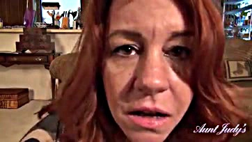 A Texas auntie sucks cock in virtual POV