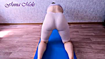 I did yoga for butt, got horny and cummed