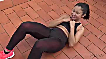 A personal trainer brutally ravishes Jade Presley