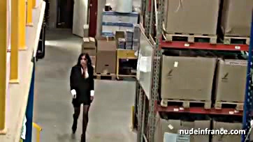 French mature woman gets brutally pounded in warehouse