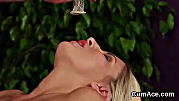 Woman receives facial cum while gulping