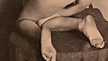 French vintage smut features explicit sex and lesbian action