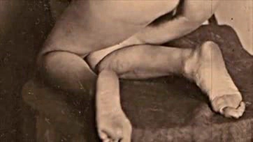 French vintage smut features explicit sex and lesbian action