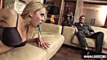 Deep anal sex enjoyed by Mandy Dee