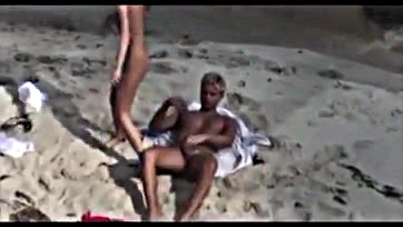 Sister cheats on boyfriend at public beach, gets fucked