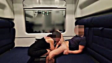 Man exposes himself on train, risks getting caught