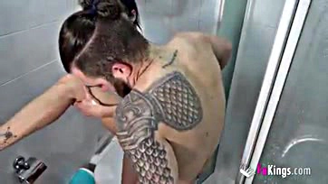 Noa gets caught showering with horny Brad