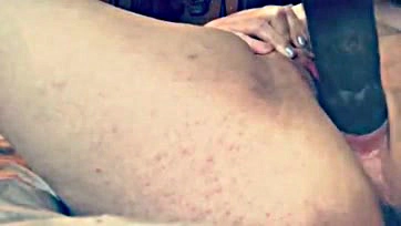 Amateur's intense DP and pussy stimulation ends in orgasm