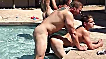 Two dudes get raw and wild in a pool