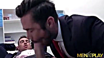 Hot doctor gets anal fucked by hunky stud