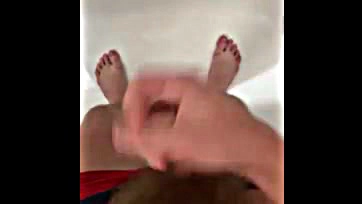 Russian gay man wanks in bathtub, cumming heavily